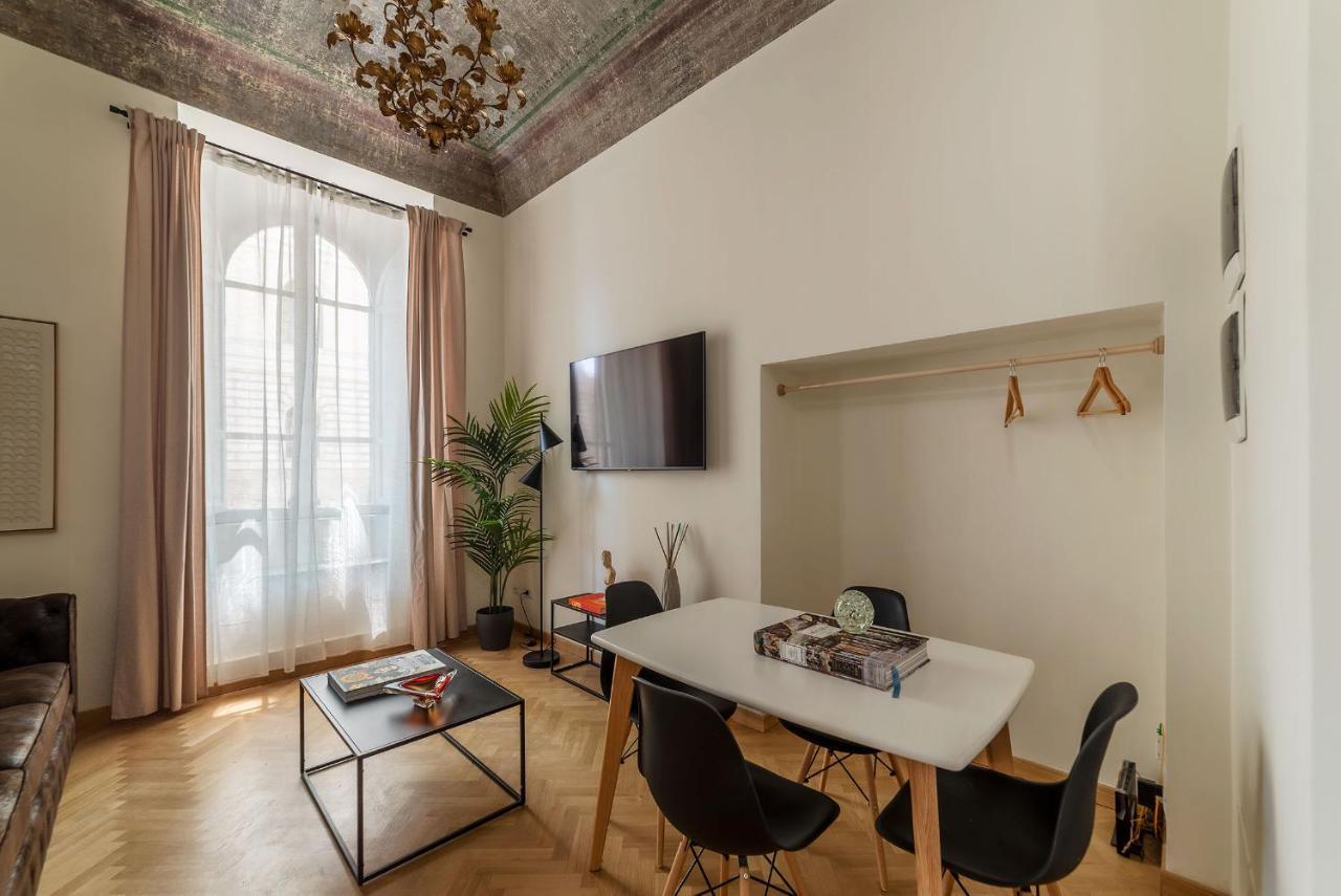 Apartmán Castro Pretorio Řím Exteriér fotografie