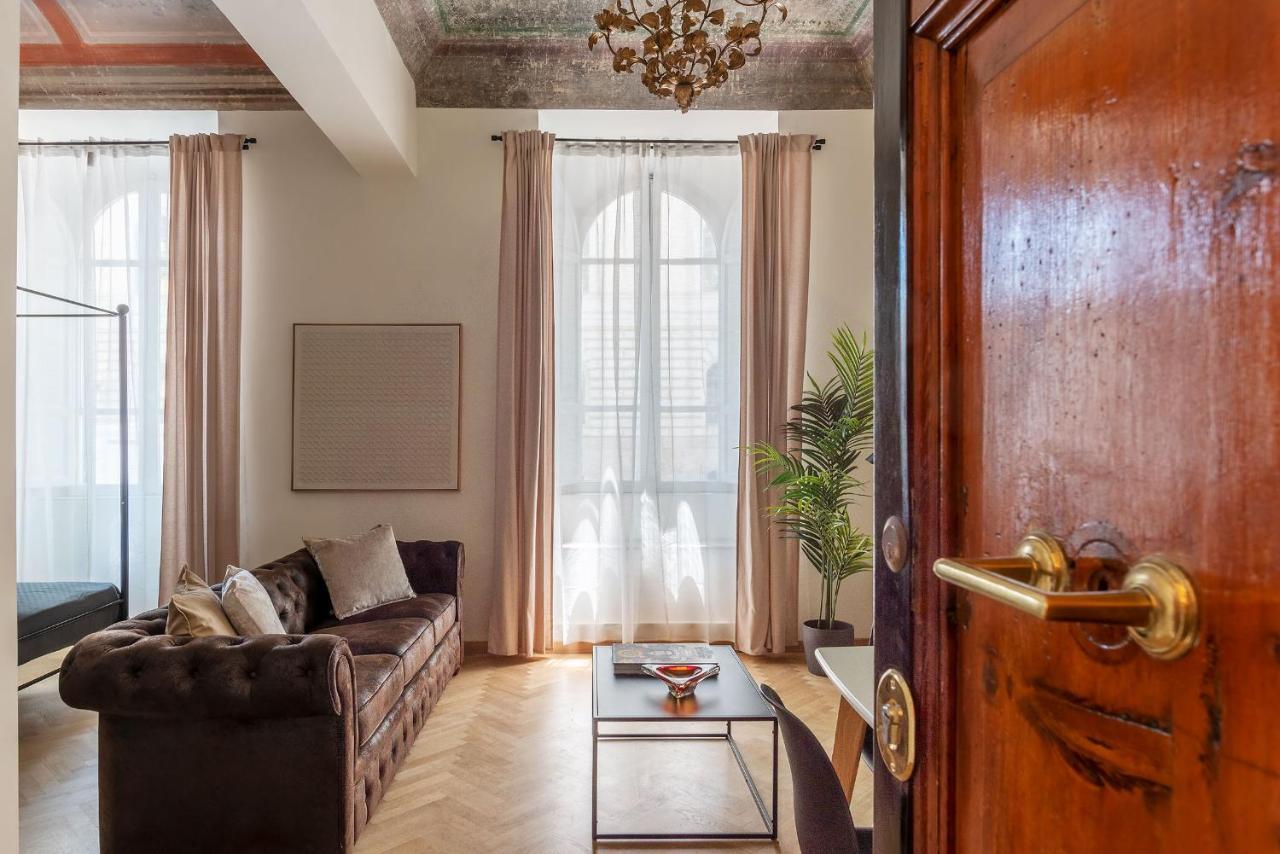 Apartmán Castro Pretorio Řím Exteriér fotografie