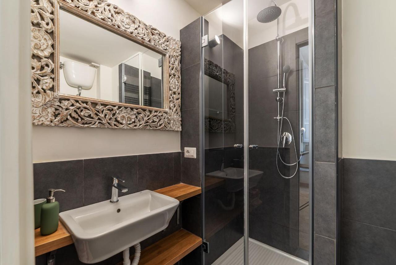 Apartmán Castro Pretorio Řím Exteriér fotografie