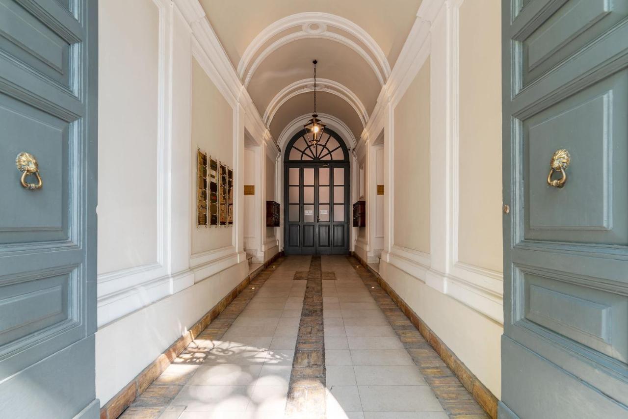 Apartmán Castro Pretorio Řím Exteriér fotografie
