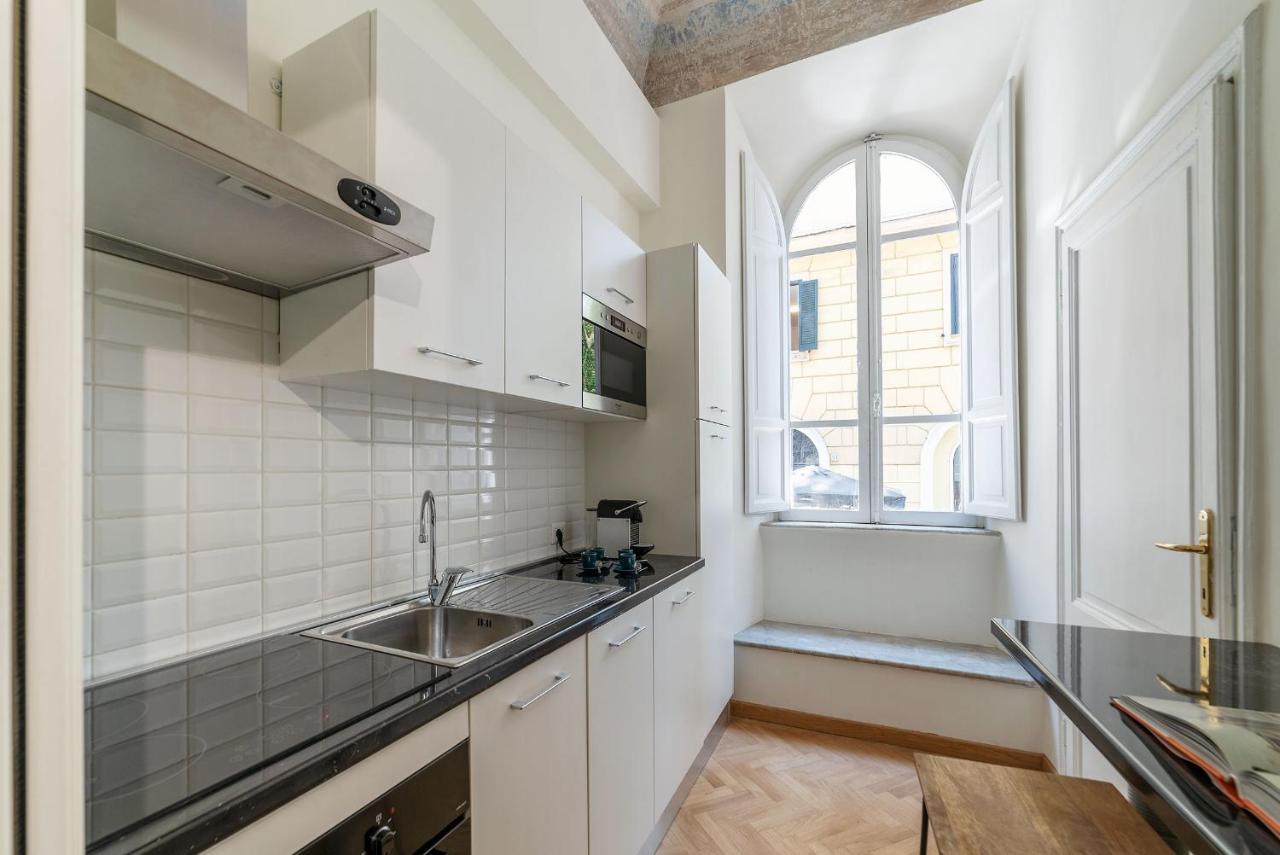 Apartmán Castro Pretorio Řím Exteriér fotografie