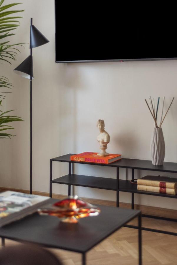 Apartmán Castro Pretorio Řím Exteriér fotografie